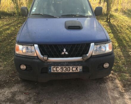 Синий Мицубиси Паджеро Спорт, объемом двигателя 2.5 л и пробегом 300 тыс. км за 3500 $, фото 1 на Automoto.ua