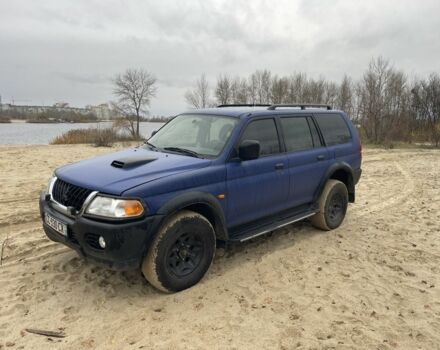 Синий Мицубиси Паджеро Спорт, объемом двигателя 2.5 л и пробегом 320 тыс. км за 4400 $, фото 1 на Automoto.ua