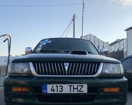 Зелений Міцубісі Паджеро Спорт, об'ємом двигуна 2.5 л та пробігом 338 тис. км за 2600 $, фото 1 на Automoto.ua