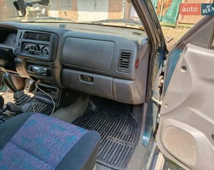 Зелений Міцубісі Паджеро Спорт, об'ємом двигуна 2.48 л та пробігом 320 тис. км за 5500 $, фото 6 на Automoto.ua