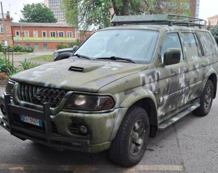 Зелений Міцубісі Паджеро Спорт, об'ємом двигуна 2.5 л та пробігом 250 тис. км за 5003 $, фото 11 на Automoto.ua