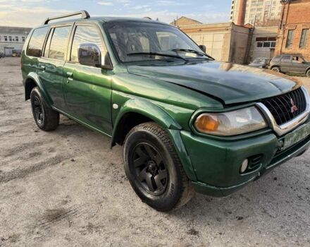 Зелений Міцубісі Паджеро Спорт, об'ємом двигуна 3 л та пробігом 289 тис. км за 2800 $, фото 3 на Automoto.ua