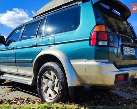 Зелений Міцубісі Паджеро Спорт, об'ємом двигуна 2.97 л та пробігом 230 тис. км за 7200 $, фото 2 на Automoto.ua