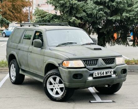 Зеленый Мицубиси Паджеро Спорт, объемом двигателя 2.5 л и пробегом 250 тыс. км за 3850 $, фото 1 на Automoto.ua