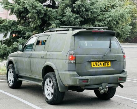 Зеленый Мицубиси Паджеро Спорт, объемом двигателя 2.5 л и пробегом 250 тыс. км за 3850 $, фото 9 на Automoto.ua