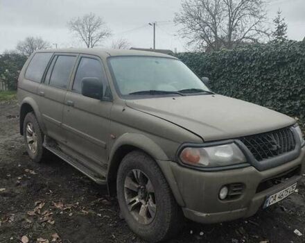 Зеленый Мицубиси Паджеро Спорт, объемом двигателя 2.97 л и пробегом 250 тыс. км за 4500 $, фото 1 на Automoto.ua