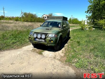Міцубісі Паджеро Спорт 2003 у Харкові на Automoto.ua Зелений Міцубісі Паджеро Спорт, об'ємом двигуна 25 л та пробігом 246 тис. км за 4500 $, фото 1 на Automoto.ua