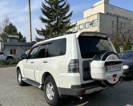 Белый Мицубиси Паджеро Вагон, объемом двигателя 3 л и пробегом 250 тыс. км за 10900 $, фото 4 на Automoto.ua