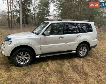 Белый Мицубиси Паджеро Вагон, объемом двигателя 2.97 л и пробегом 202 тыс. км за 12000 $, фото 1 на Automoto.ua