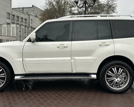 Белый Мицубиси Паджеро Вагон, объемом двигателя 3.2 л и пробегом 292 тыс. км за 12500 $, фото 17 на Automoto.ua
