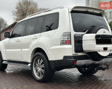 Белый Мицубиси Паджеро Вагон, объемом двигателя 3.2 л и пробегом 292 тыс. км за 12500 $, фото 16 на Automoto.ua