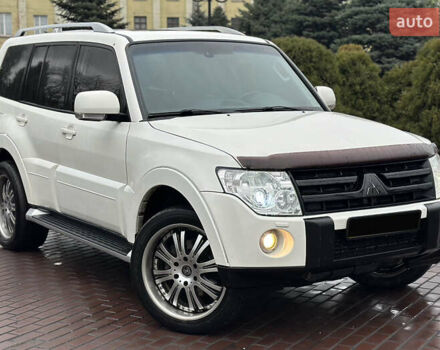 Белый Мицубиси Паджеро Вагон, объемом двигателя 3.2 л и пробегом 292 тыс. км за 12500 $, фото 8 на Automoto.ua