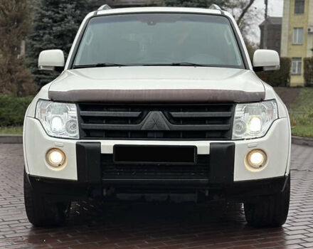Белый Мицубиси Паджеро Вагон, объемом двигателя 3.2 л и пробегом 292 тыс. км за 12500 $, фото 6 на Automoto.ua