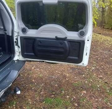 Білий Міцубісі Паджеро Вагон, об'ємом двигуна 3.2 л та пробігом 226 тис. км за 19500 $, фото 22 на Automoto.ua