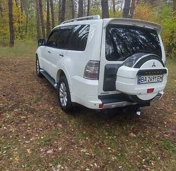 Білий Міцубісі Паджеро Вагон, об'ємом двигуна 3.2 л та пробігом 226 тис. км за 19500 $, фото 4 на Automoto.ua