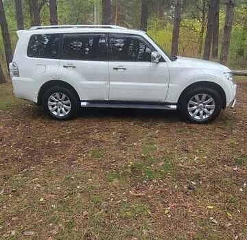 Білий Міцубісі Паджеро Вагон, об'ємом двигуна 3.2 л та пробігом 226 тис. км за 19500 $, фото 9 на Automoto.ua
