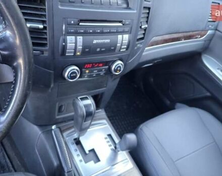 Белый Мицубиси Паджеро Вагон, объемом двигателя 3.5 л и пробегом 233 тыс. км за 14500 $, фото 21 на Automoto.ua