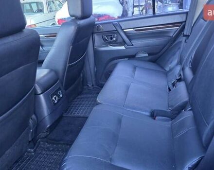 Белый Мицубиси Паджеро Вагон, объемом двигателя 3.5 л и пробегом 233 тыс. км за 14500 $, фото 14 на Automoto.ua