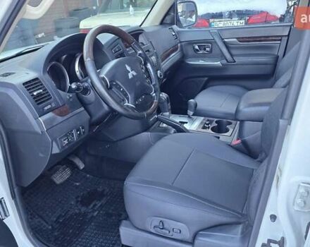 Белый Мицубиси Паджеро Вагон, объемом двигателя 3.5 л и пробегом 233 тыс. км за 14500 $, фото 18 на Automoto.ua