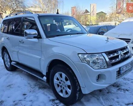 Белый Мицубиси Паджеро Вагон, объемом двигателя 3.5 л и пробегом 233 тыс. км за 14500 $, фото 2 на Automoto.ua