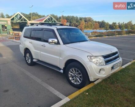 Білий Міцубісі Паджеро Вагон, об'ємом двигуна 3.2 л та пробігом 240 тис. км за 22000 $, фото 4 на Automoto.ua