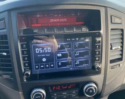 Білий Міцубісі Паджеро Вагон, об'ємом двигуна 3.2 л та пробігом 144 тис. км за 21999 $, фото 7 на Automoto.ua