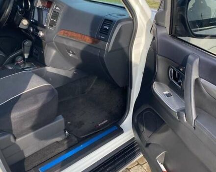 Білий Міцубісі Паджеро Вагон, об'ємом двигуна 3.2 л та пробігом 144 тис. км за 21999 $, фото 31 на Automoto.ua