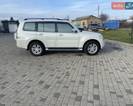 Білий Міцубісі Паджеро Вагон, об'ємом двигуна 3.2 л та пробігом 144 тис. км за 21999 $, фото 1 на Automoto.ua