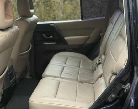 Бежевый Мицубиси Паджеро Вагон, объемом двигателя 3.5 л и пробегом 300 тыс. км за 7800 $, фото 33 на Automoto.ua