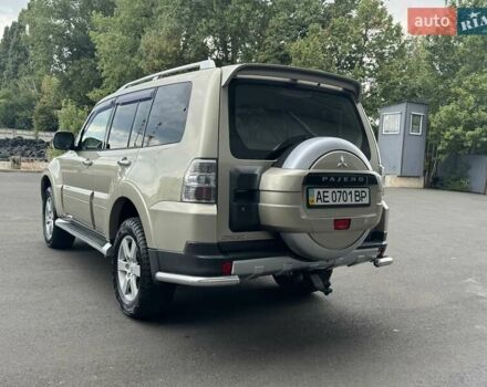 Бежевый Мицубиси Паджеро Вагон, объемом двигателя 3.2 л и пробегом 215 тыс. км за 13888 $, фото 101 на Automoto.ua