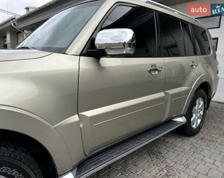 Міцубісі Паджеро Вагон 2007 у Миколаєві на Automoto.ua Бежевий Міцубісі Паджеро Вагон, об'ємом двигуна 3.83 л та пробігом 195 тис. км за 12999 $, фото 4 на Automoto.ua