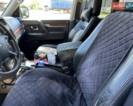 Міцубісі Паджеро Вагон 2007 у Овидиополе на Automoto.ua Бежевий Міцубісі Паджеро Вагон, об'ємом двигуна 3.2 л та пробігом 320 тис. км за 14500 $, фото 2 на Automoto.ua