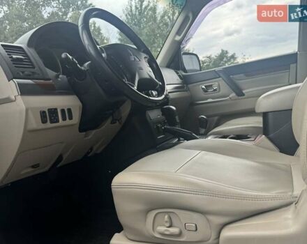 Бежевый Мицубиси Паджеро Вагон, объемом двигателя 3.2 л и пробегом 215 тыс. км за 13888 $, фото 57 на Automoto.ua