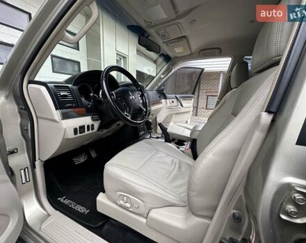 Міцубісі Паджеро Вагон 2007 у Миколаєві на Automoto.ua Бежевий Міцубісі Паджеро Вагон, об'ємом двигуна 3.83 л та пробігом 195 тис. км за 12999 $, фото 38 на Automoto.ua