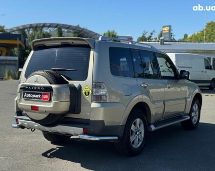 Бежевий Міцубісі Паджеро Вагон, об'ємом двигуна 3 л та пробігом 252 тис. км за 13390 $, фото 9 на Automoto.ua