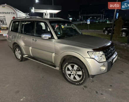 Бежевый Мицубиси Паджеро Вагон, объемом двигателя 2.97 л и пробегом 198 тыс. км за 7950 $, фото 2 на Automoto.ua