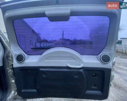 Бежевый Мицубиси Паджеро Вагон, объемом двигателя 3 л и пробегом 276 тыс. км за 12000 $, фото 2 на Automoto.ua