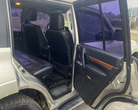 Бежевый Мицубиси Паджеро Вагон, объемом двигателя 3 л и пробегом 276 тыс. км за 12000 $, фото 11 на Automoto.ua