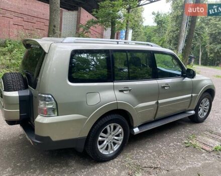 Бежевый Мицубиси Паджеро Вагон, объемом двигателя 2.97 л и пробегом 114 тыс. км за 16200 $, фото 11 на Automoto.ua