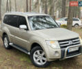 Бежевий Міцубісі Паджеро Вагон, об'ємом двигуна 3.2 л та пробігом 211 тис. км за 12800 $, фото 37 на Automoto.ua
