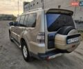 Бежевый Мицубиси Паджеро Вагон, объемом двигателя 2.97 л и пробегом 207 тыс. км за 7500 $, фото 3 на Automoto.ua