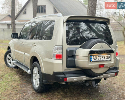 Бежевий Міцубісі Паджеро Вагон, об'ємом двигуна 3.2 л та пробігом 211 тис. км за 12800 $, фото 38 на Automoto.ua