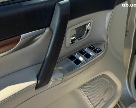 Бежевий Міцубісі Паджеро Вагон, об'ємом двигуна 3 л та пробігом 252 тис. км за 13390 $, фото 18 на Automoto.ua