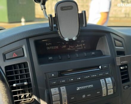 Бежевий Міцубісі Паджеро Вагон, об'ємом двигуна 3 л та пробігом 252 тис. км за 13390 $, фото 26 на Automoto.ua