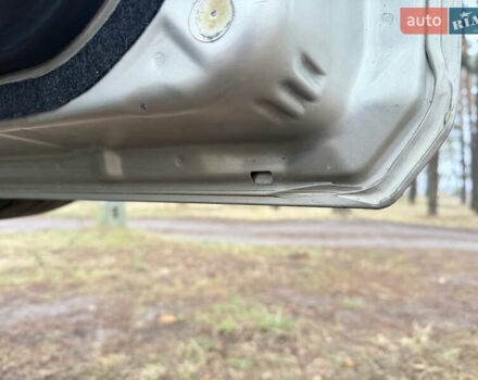 Бежевий Міцубісі Паджеро Вагон, об'ємом двигуна 3.2 л та пробігом 211 тис. км за 12800 $, фото 44 на Automoto.ua