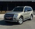 Бежевий Міцубісі Паджеро Вагон, об'ємом двигуна 3 л та пробігом 252 тис. км за 13390 $, фото 1 на Automoto.ua