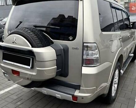 Бежевий Міцубісі Паджеро Вагон, об'ємом двигуна 3.2 л та пробігом 145 тис. км за 19200 $, фото 13 на Automoto.ua