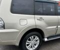 Бежевий Міцубісі Паджеро Вагон, об'ємом двигуна 3.2 л та пробігом 145 тис. км за 19200 $, фото 8 на Automoto.ua