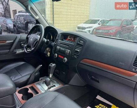 Бежевый Мицубиси Паджеро Вагон, объемом двигателя 3.2 л и пробегом 146 тыс. км за 19200 $, фото 21 на Automoto.ua