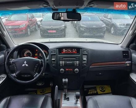 Бежевый Мицубиси Паджеро Вагон, объемом двигателя 3.2 л и пробегом 146 тыс. км за 19200 $, фото 12 на Automoto.ua